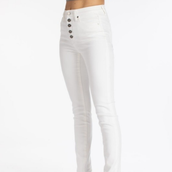 NWT White KanCan jeans - Picture 3 of 5